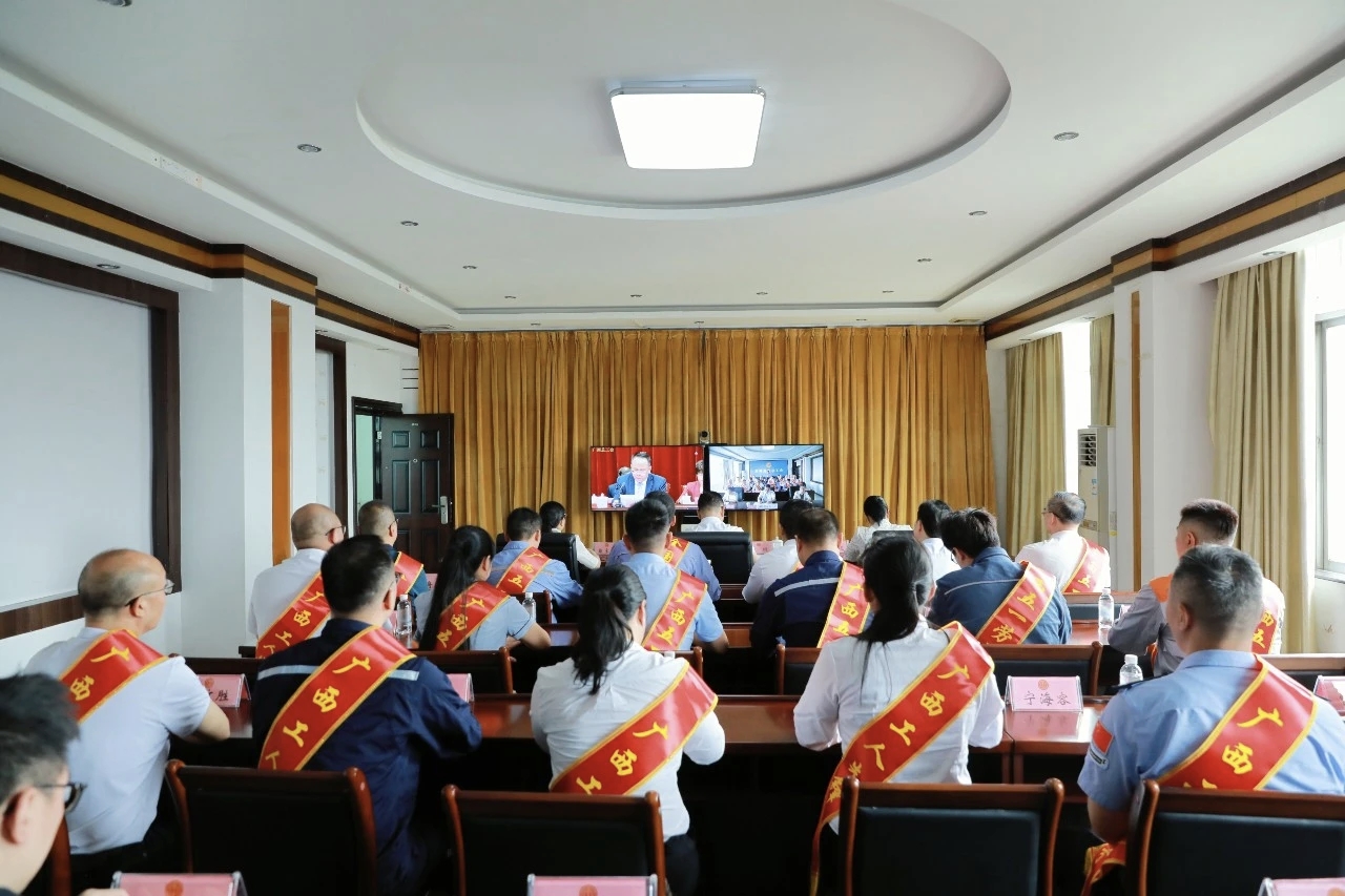2026年庆祝“五一”国际劳动节暨五一劳动奖表扬大会防城港分会场.jpg 2026年庆祝“五一”国际劳动节暨五一劳动奖表扬大会防城港分会场.jpg